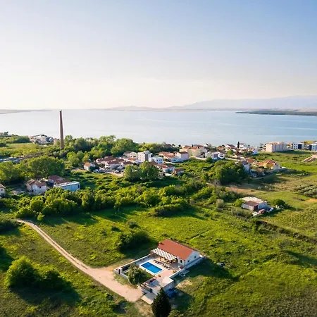 Вилла Gode -secluded House With Heated Pool Near The