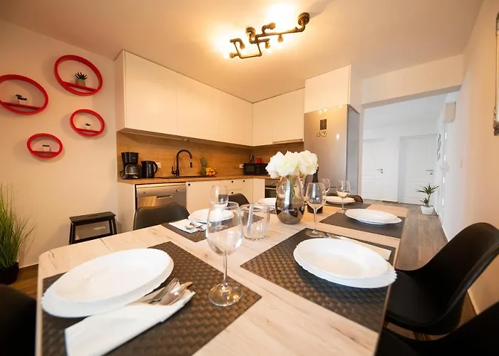 Villa Gode -secluded House With Heated Pool Near The *