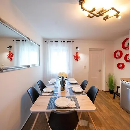 Gode -secluded House With Heated Pool Near The Vila *