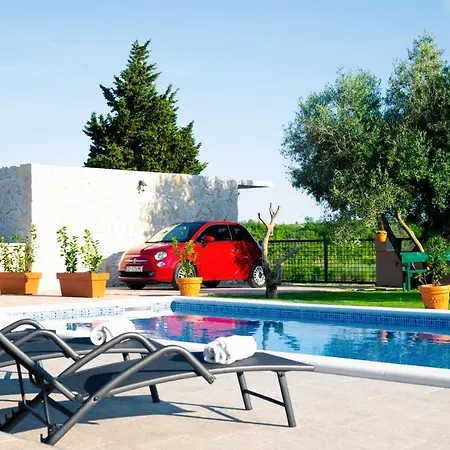Gode -secluded House With Heated Pool Near The Villa
