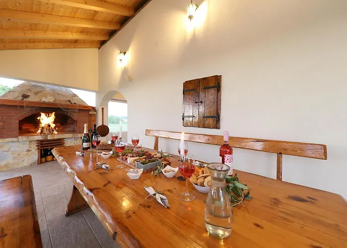 Gode -secluded House With Heated Pool Near The *