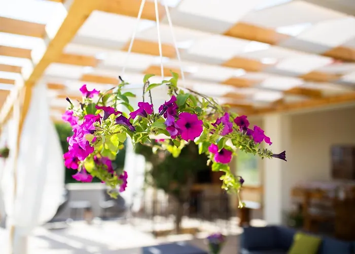 Βίλα Gode -secluded House With Heated Pool Near The Nin