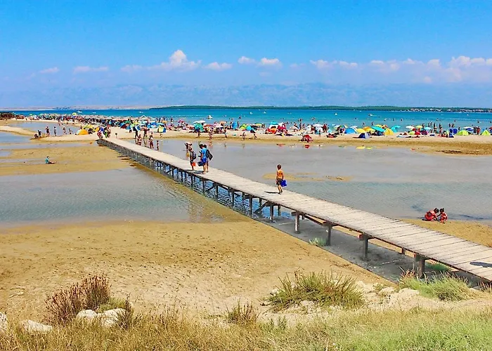 Gode -secluded House With Heated Pool Near The Nin