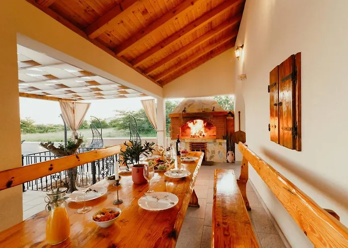 Gode -secluded House With Heated Pool Near The *